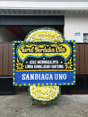 Papan Bunga Duka di Idi Timur